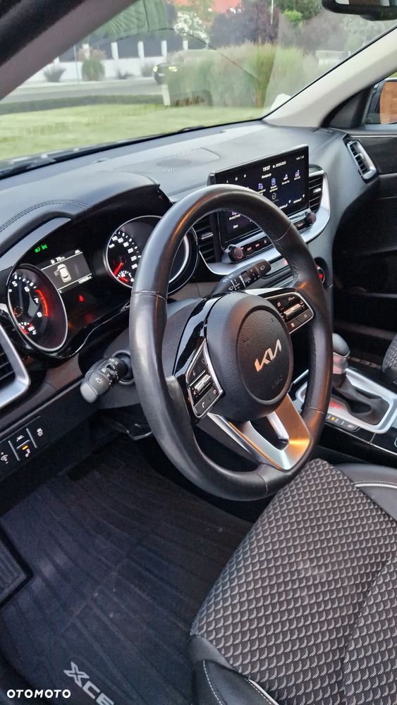 Kia XCeed 1.6 T-GDI Business Line DCT - 30