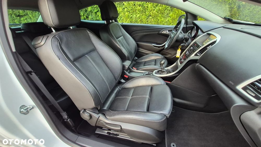 Opel Astra 1.6 Turbo Sport - 15