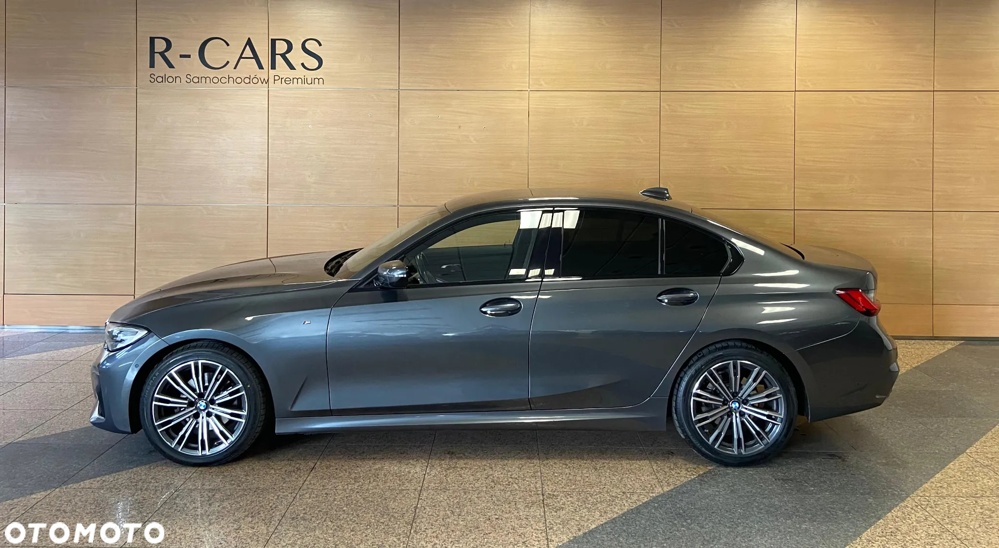 BMW Seria 3 320d M Sport - 4