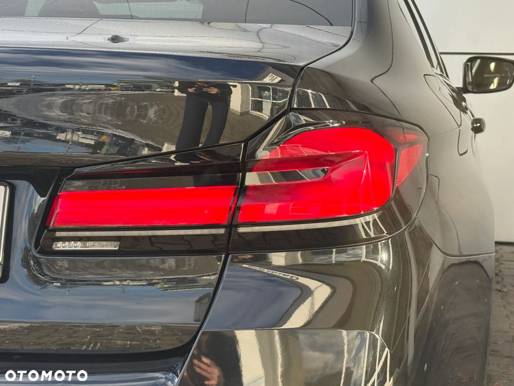 BMW Seria 5 530d xDrive mHEV M Sport sport - 10