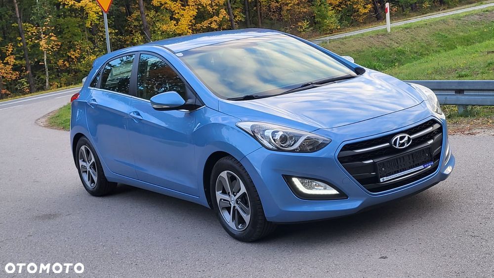 Hyundai i30 1.4 YES - 19