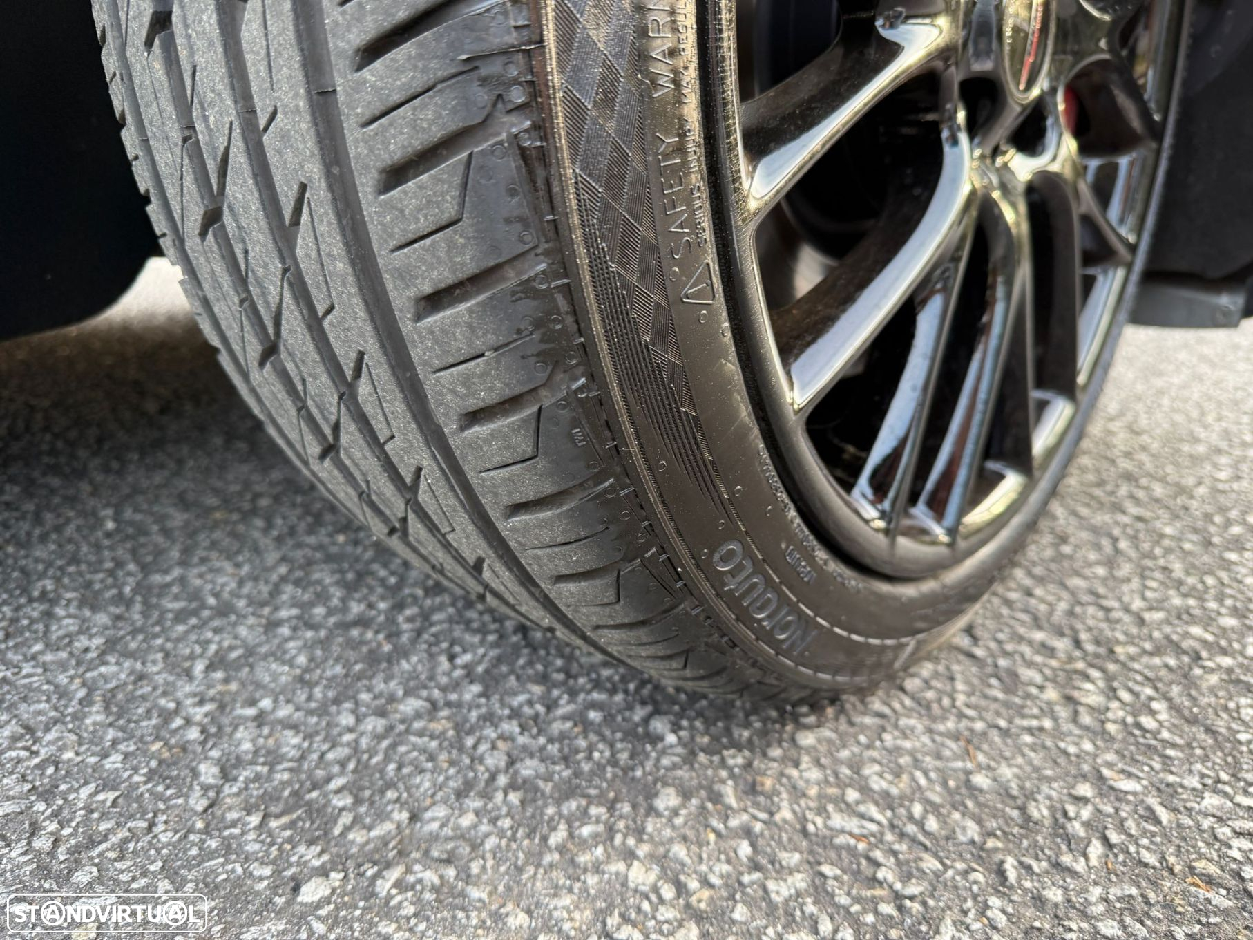 MINI Cabrio John Cooper Works - 16