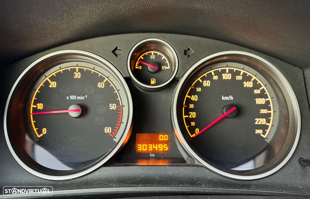 Opel Astra 1.7 CDTI Cosmo ecoFLEX - 24