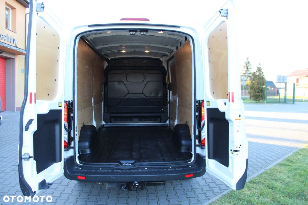 Ford Transit - 26