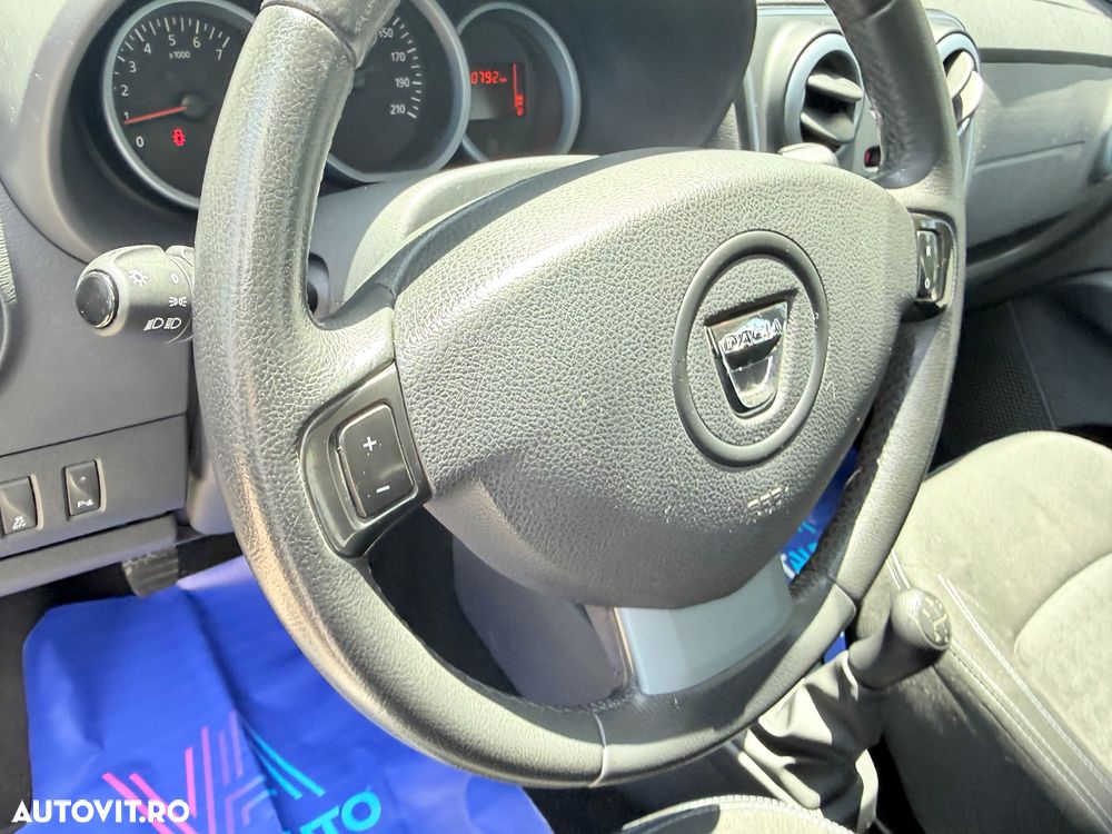 Dacia Lodgy TCe 115 Stepway - 17