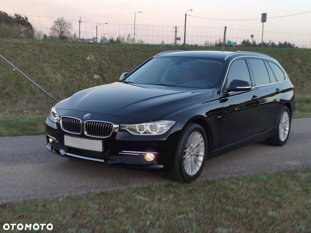 BMW Seria 3 318d Luxury Line - 38