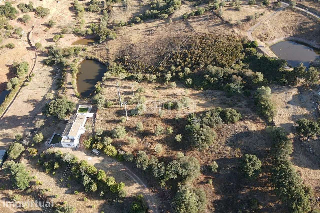 Fantástico Terreno Rústico em Cerro Pelado, Amorosa c/ 6.280m2 - Grande imagem: 2/15