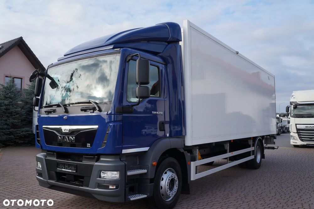 MAN TGM 18.250 EURO 6 CHŁODNIA KONTENER 7.50 m 199 TYS KM