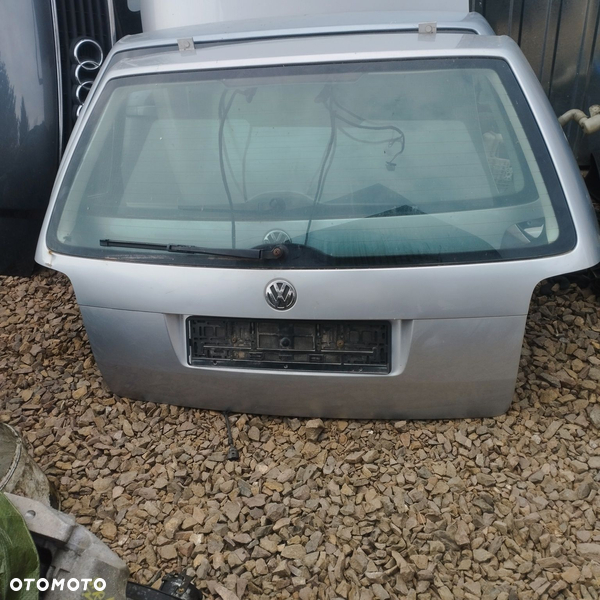 Volkswagen Passat B5 fl kombi klapa tył goła z szybą LA7W