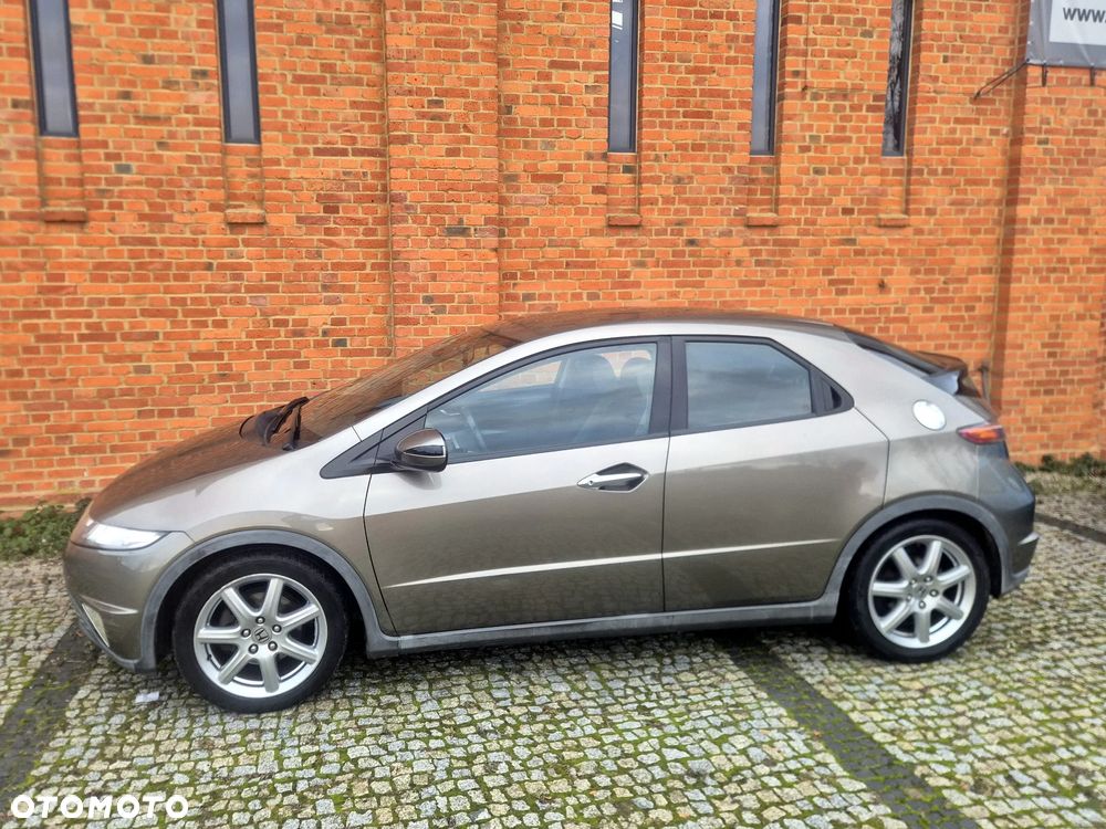 Honda Civic 1.8 Executive - 4
