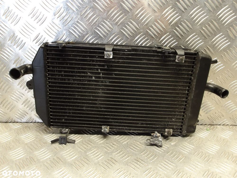Chłodnica wody KAWASAKI VN 2000 VULCAN 04-10r   PN. 39060-0018 - 2