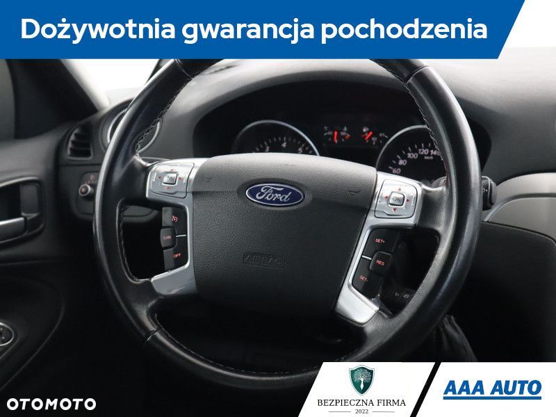 Ford S-Max - 21