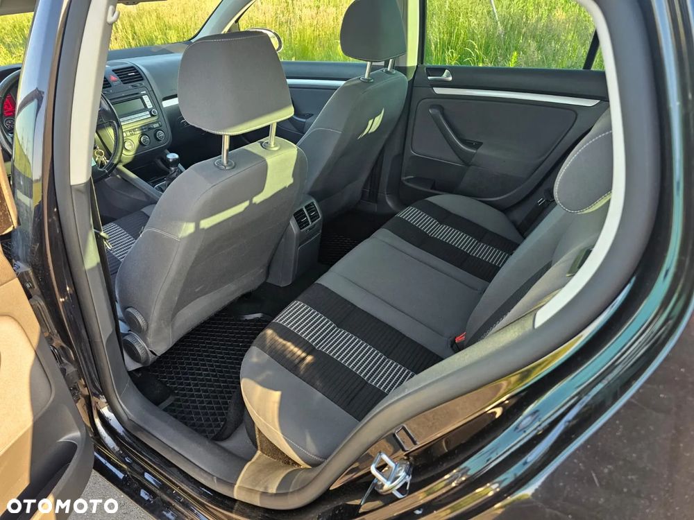 Volkswagen Golf 1.6 United - 2
