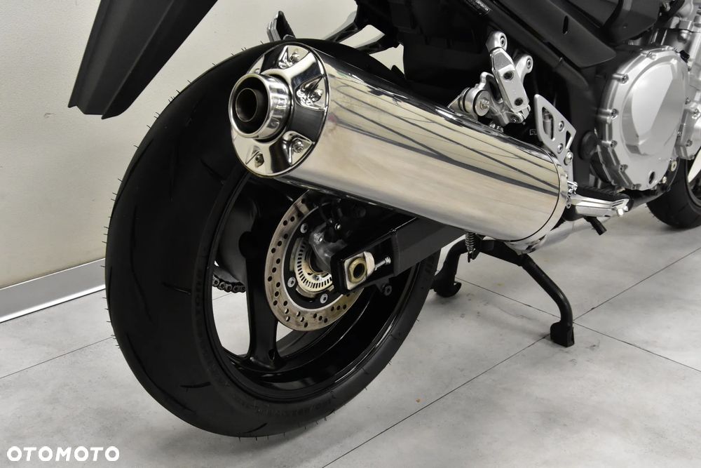 Suzuki Bandit - 38