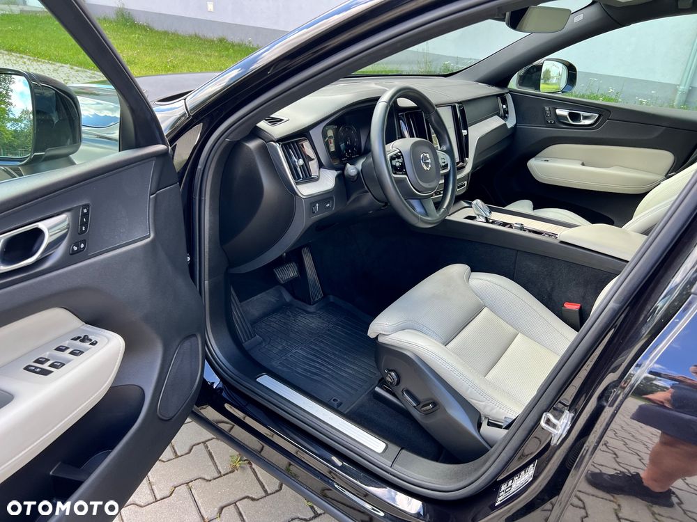 Volvo XC 60 B4 D AWD Geartronic Inscription - 23