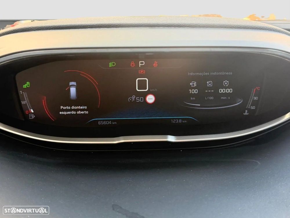 Peugeot 5008 1.2 PureTech Allure EAT8 - 12
