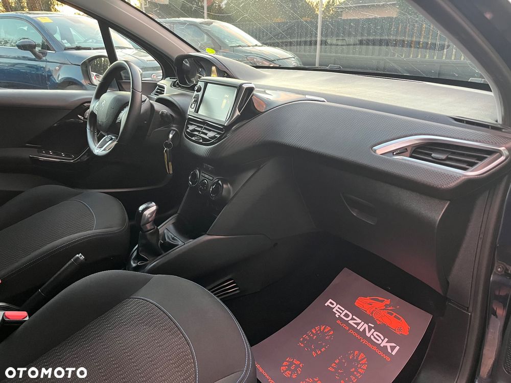 Peugeot 208 PureTech 82 Stop & Start Signature - 9