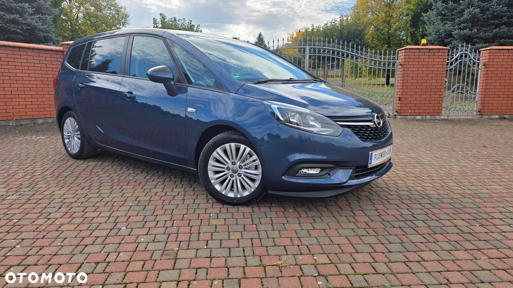Opel Zafira - 10
