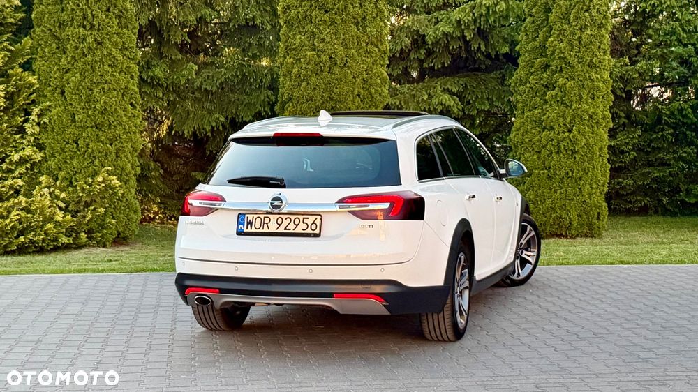 Opel Insignia - 16