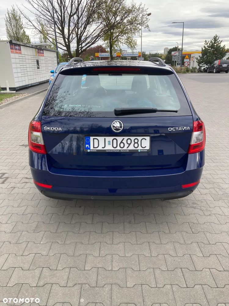 Skoda Octavia 2.0 TDI Style DSG - 3