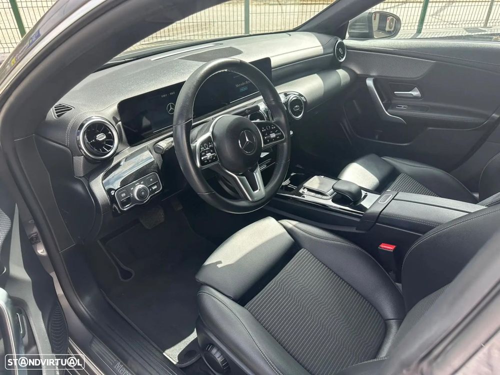 Mercedes-Benz CLA 180 - 18