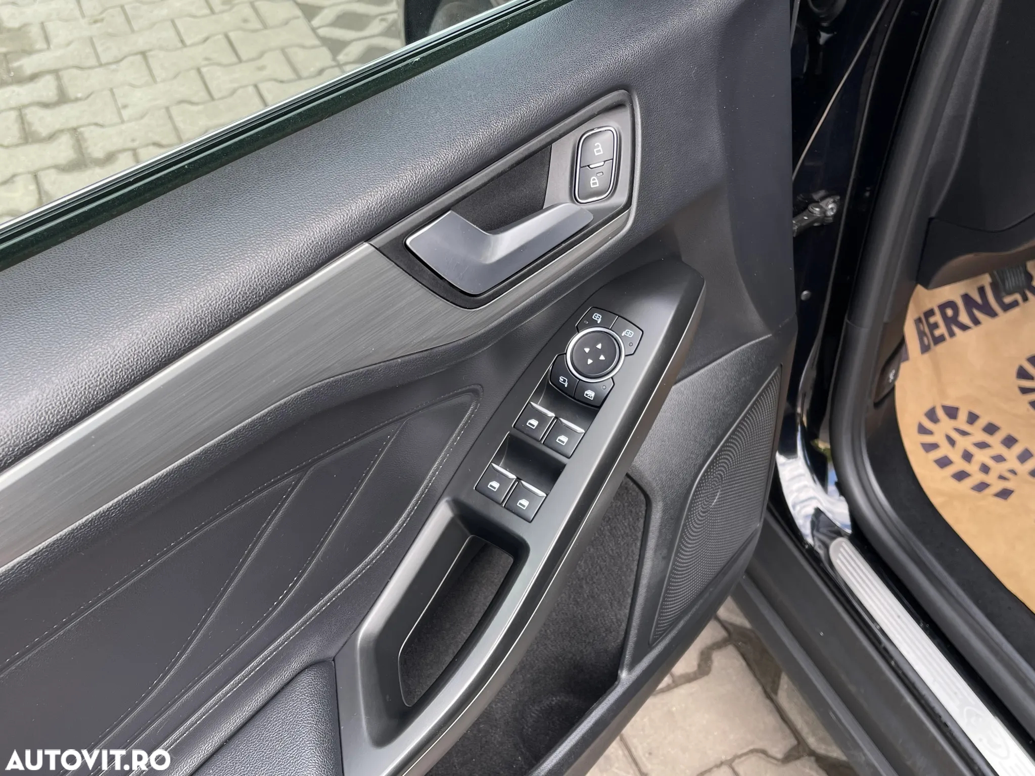 Ford Focus Turnier 1.5 EcoBlue Start-Stopp-System TITANIUM - 10