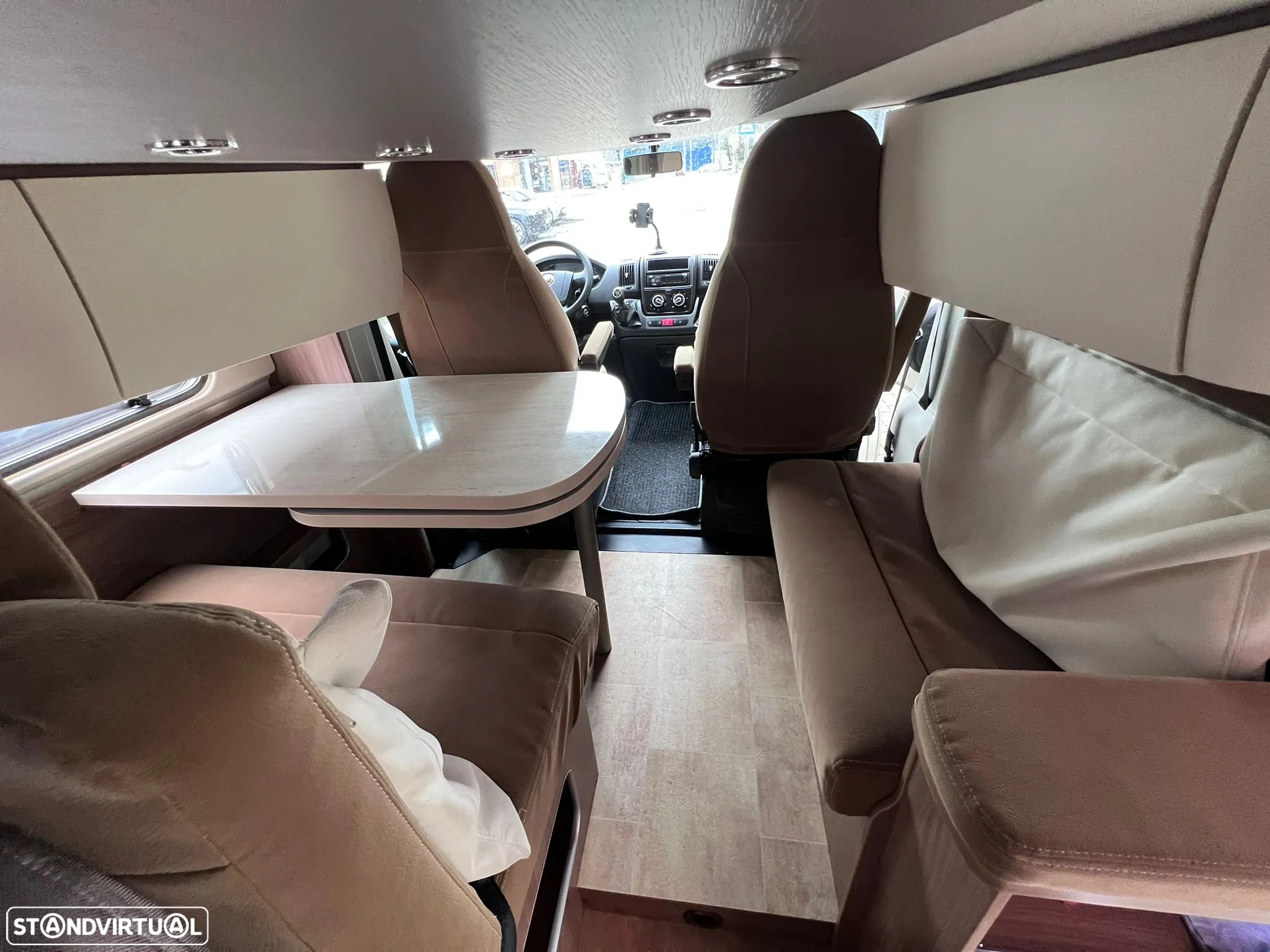 Fiat Ducato Ixeo IT 664 - 18