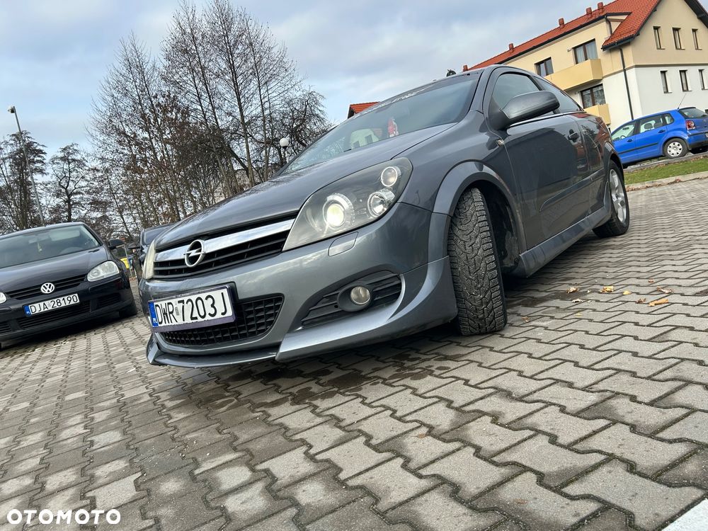 Opel Astra 2.0 T Cosmo - 21