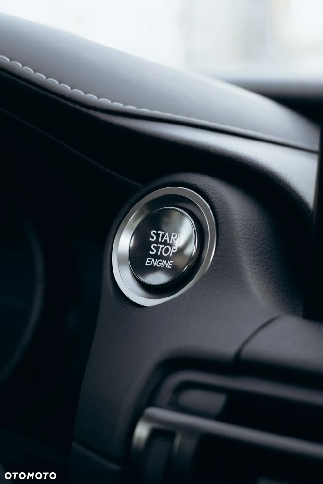 Lexus IS - 24