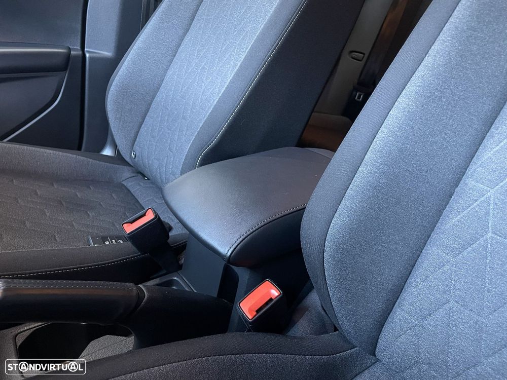 VW T-Cross 1.0 TSI Urban DSG - 27