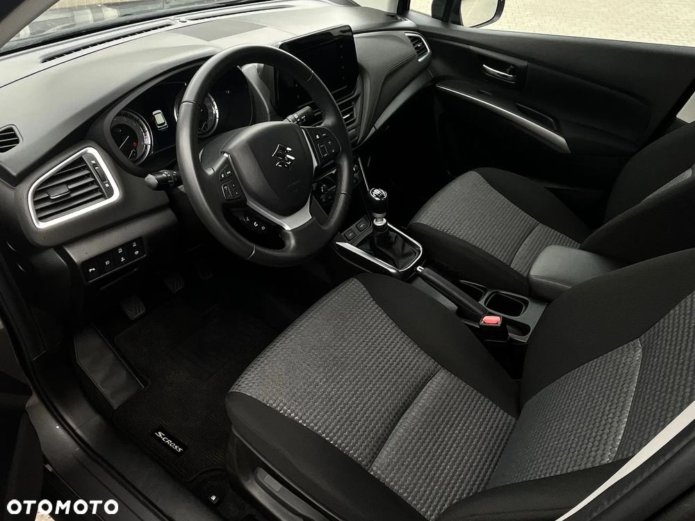 Suzuki S-Cross - 9