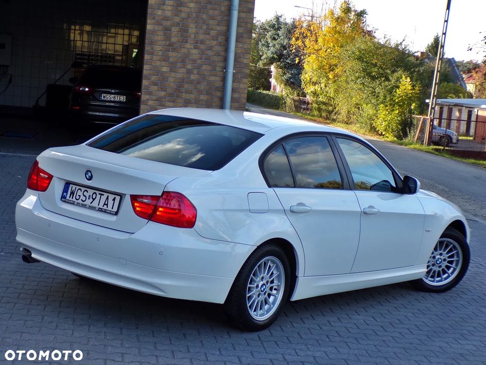 BMW Seria 3 - 12