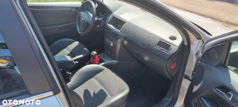 Opel Astra 1.8 Sport - 8