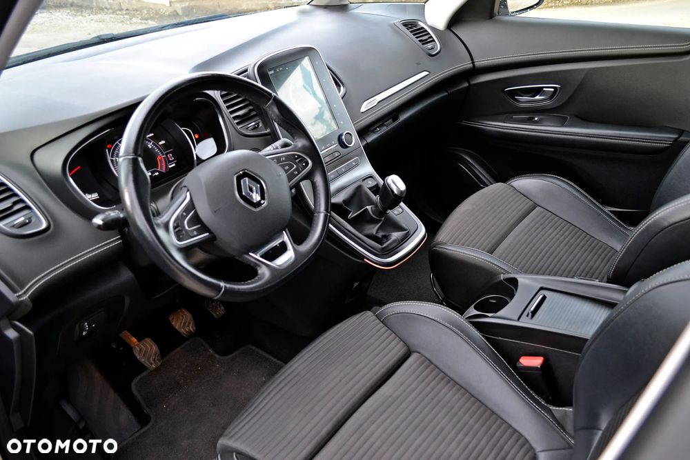 Renault Scenic ENERGY TCe 115 INTENS - 17
