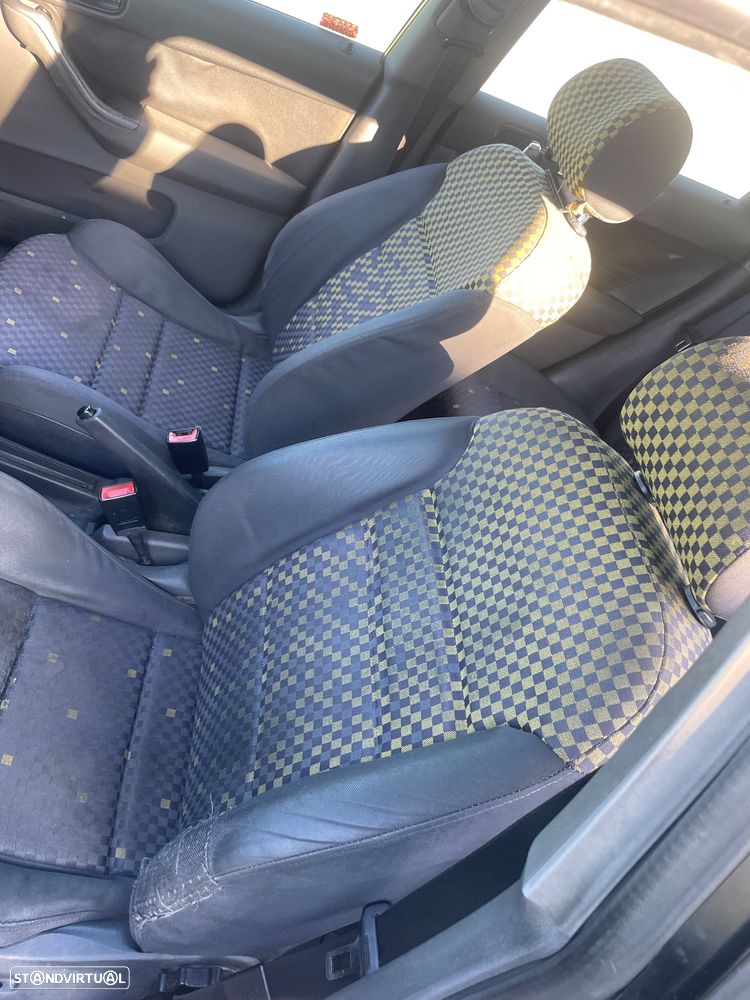 Audi A3 1.9 TDI Attraction - 6