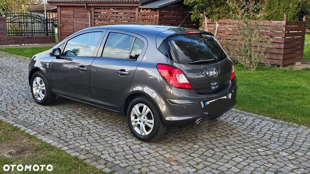 Opel Corsa 1.4 16V Color Elegance - 2