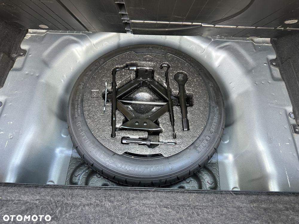 Kia Ceed - 33