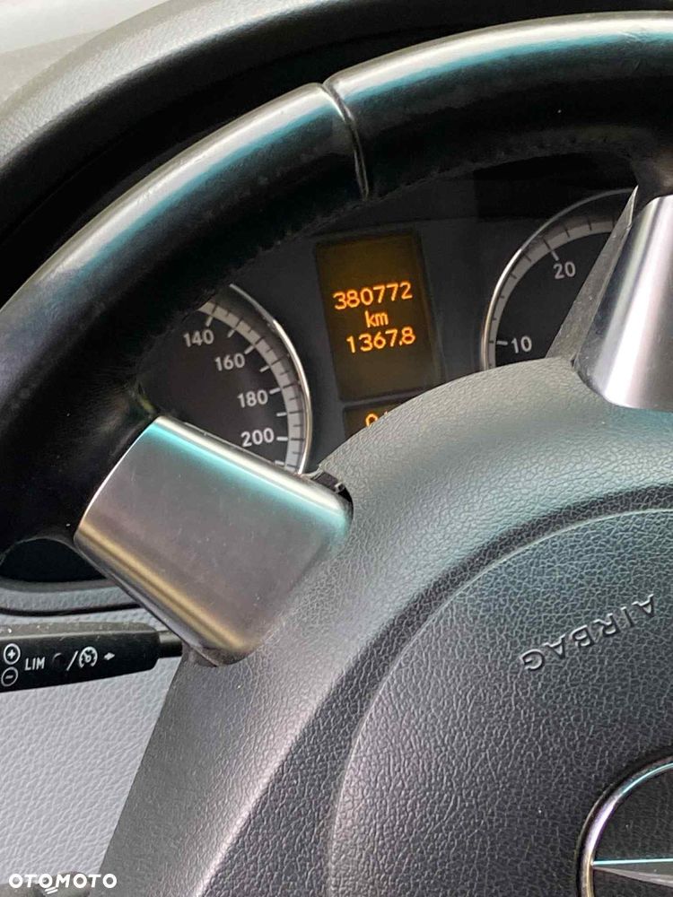 Mercedes-Benz Vito - 8