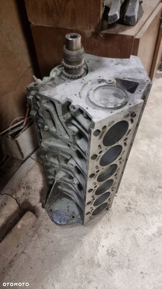 BMW 7 8 E32 E31 BLOK DÓŁ SILNIKA 5.0 V12 M70 - 3