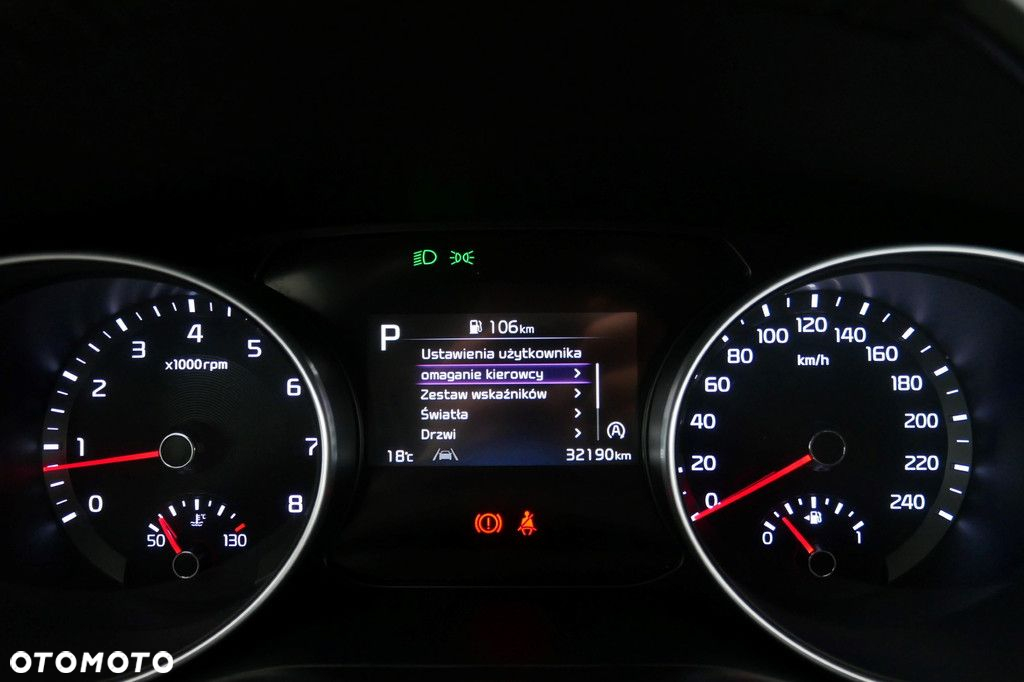 Kia Ceed - 9