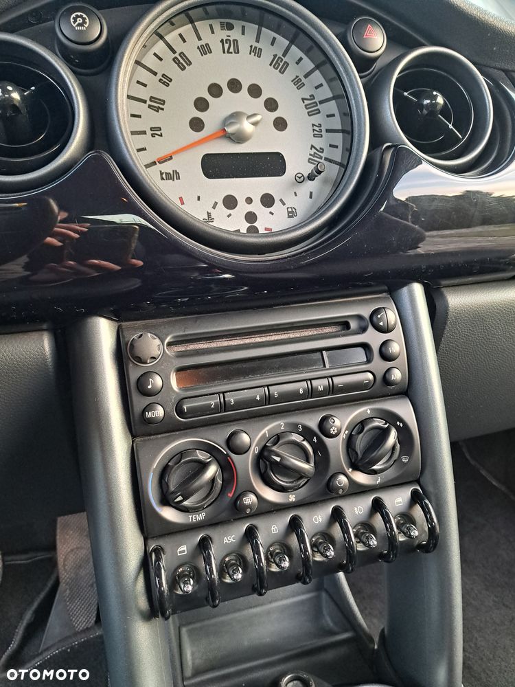 MINI ONE Seven - 36