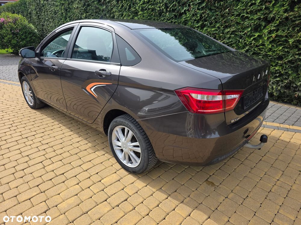 Lada Inny - 4