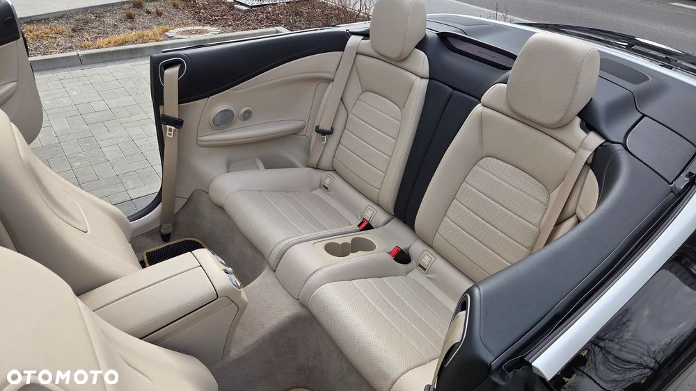 Mercedes-Benz Klasa C 300 9G-TRONIC Edition 1 - 10