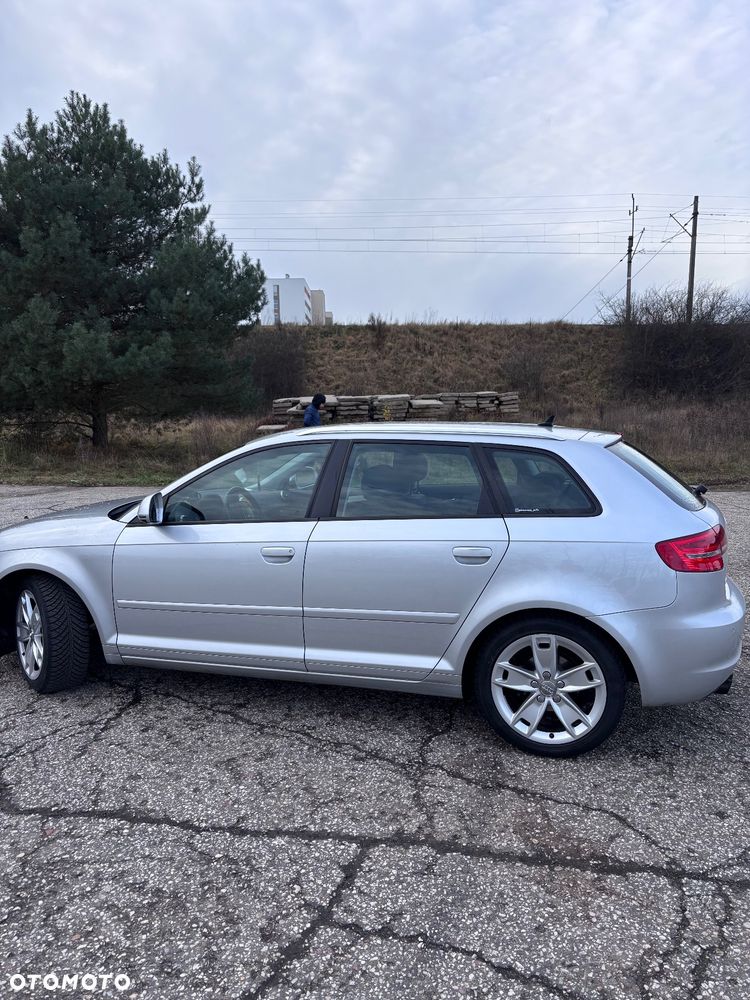 Audi A3 Sportback 1.4 TFSI Ambiente - 2