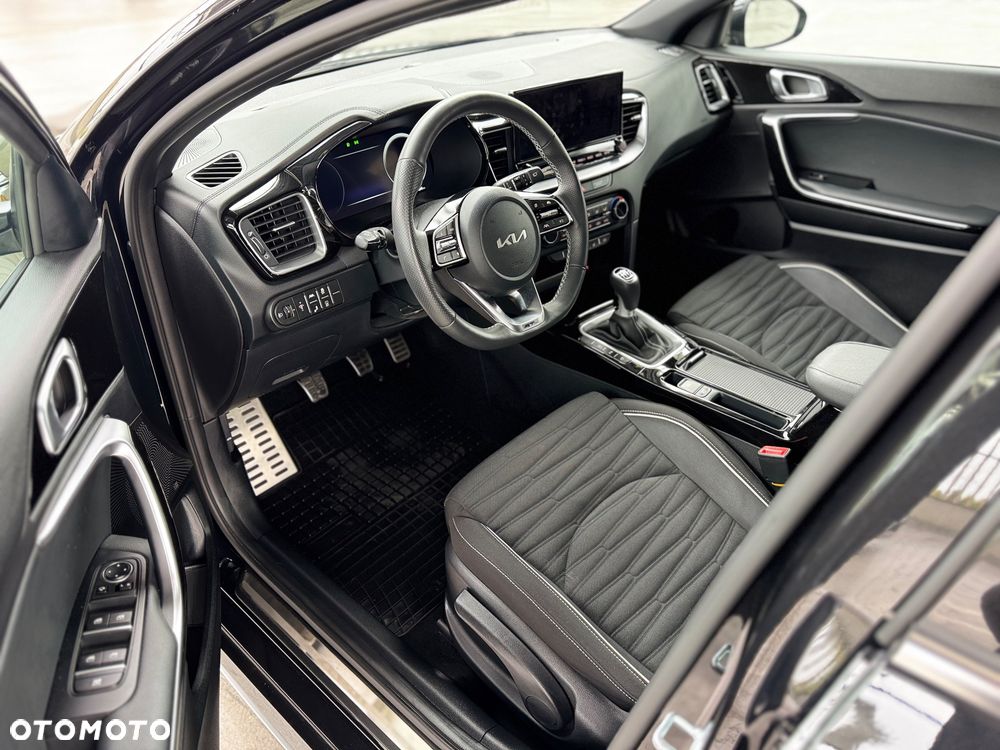 Kia ProCeed - 20