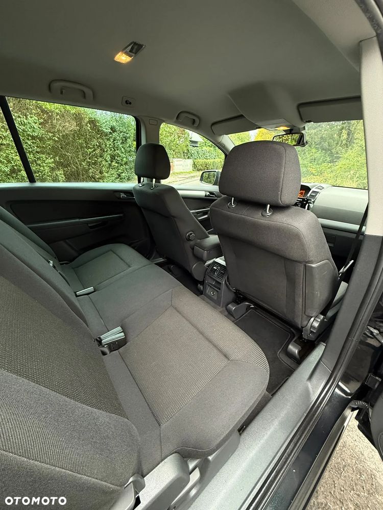 Opel Zafira 1.8 Navi - 27