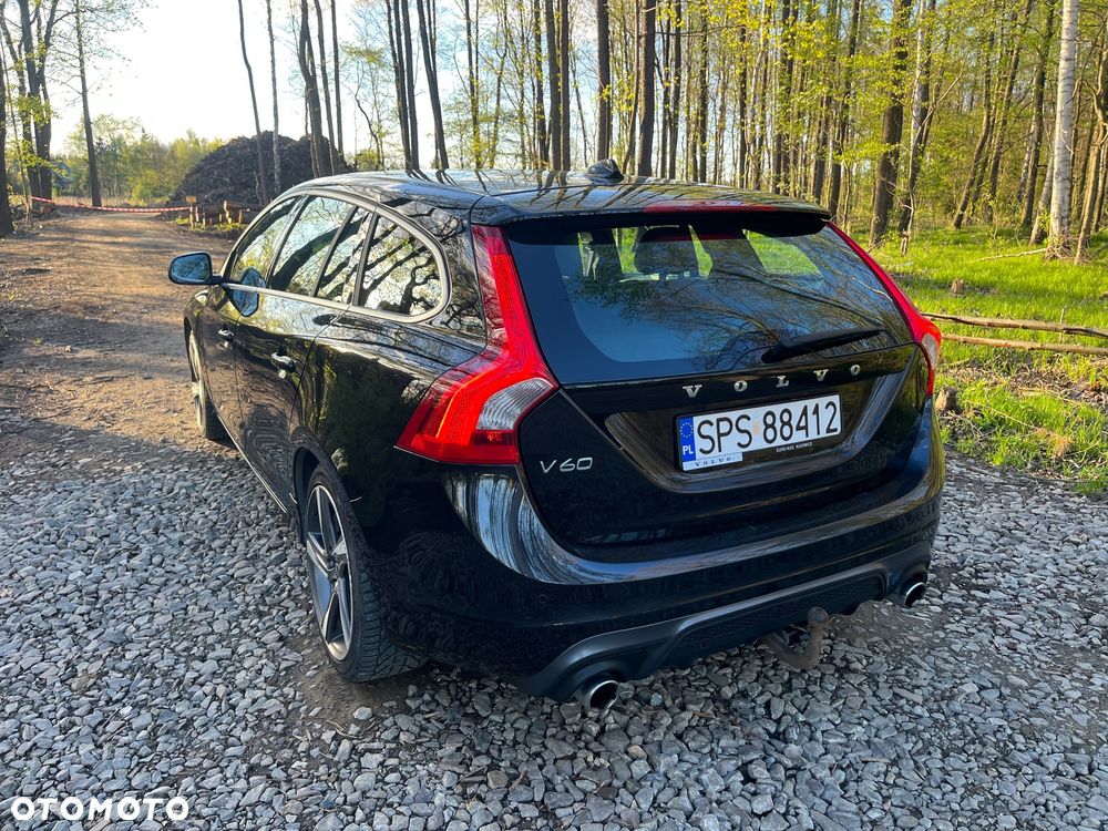 Volvo V60 D3 R-Design - 15