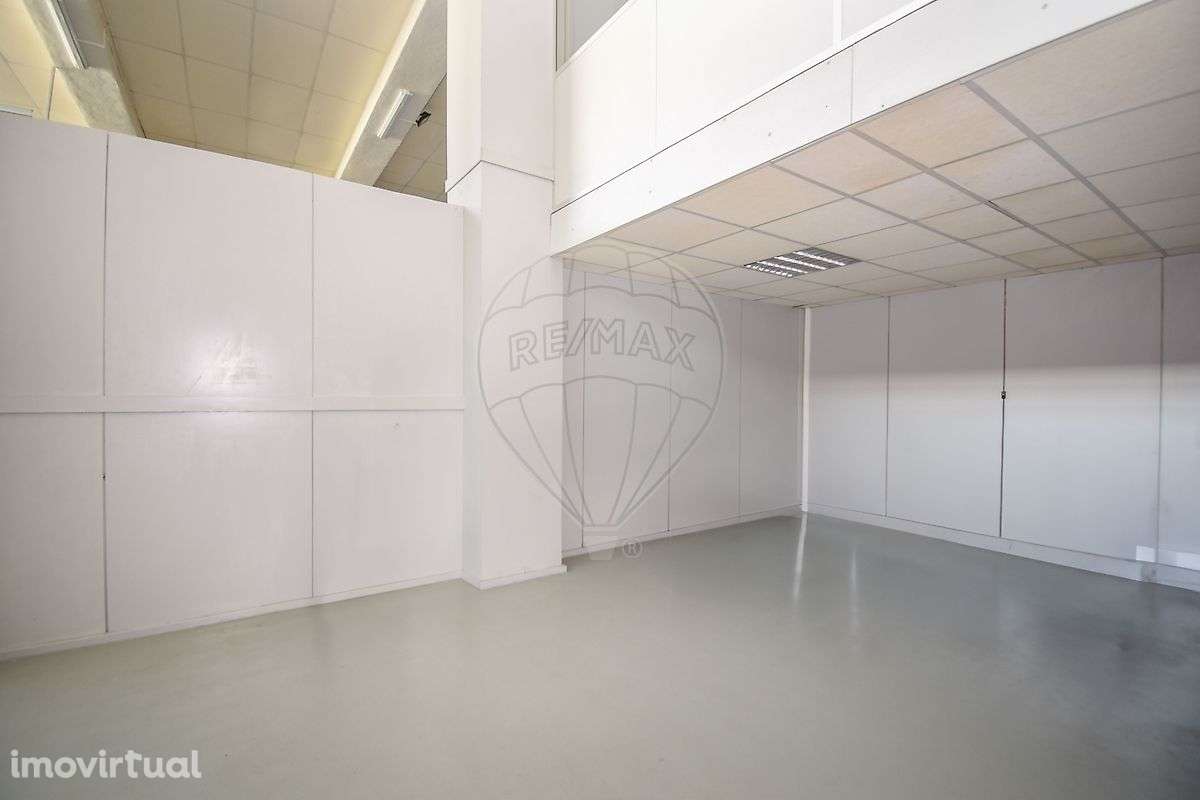 Armazém  para arrendamento - Grande imagem: 5/18