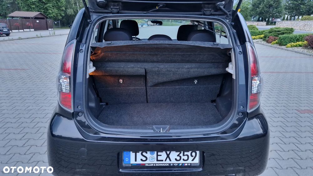 Daihatsu Sirion 1.3 - 16