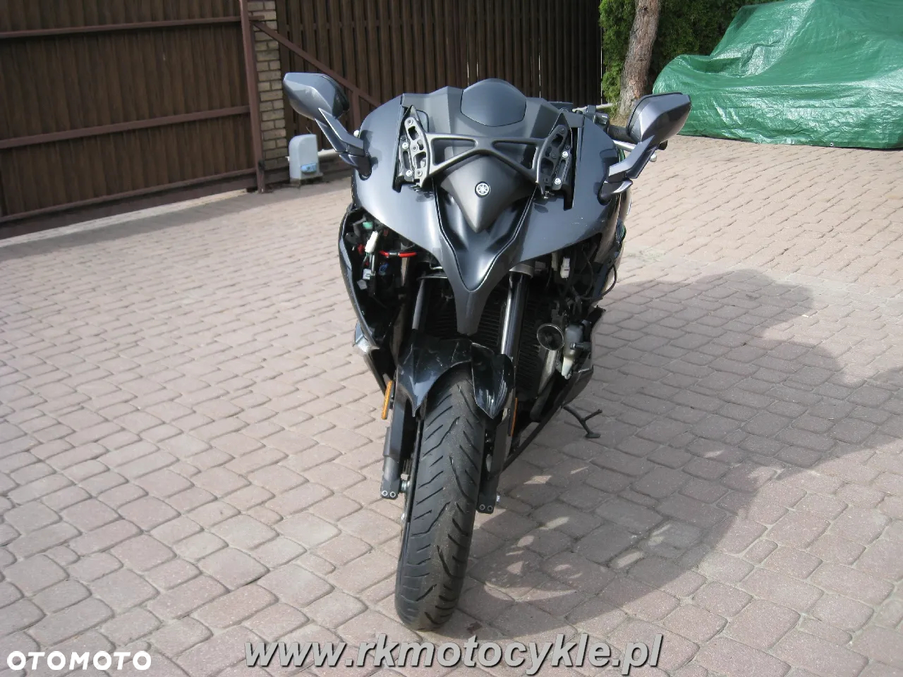 Yamaha FJR - 8